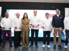 Presidente Abinader deja en funcionamiento el Sistema 911 en Montecristi